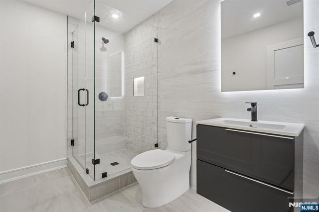 316 Bolz Street, Englewood Cliffs, NJ 07632