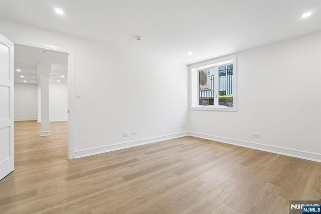 316 Bolz Street, Englewood Cliffs, NJ 07632