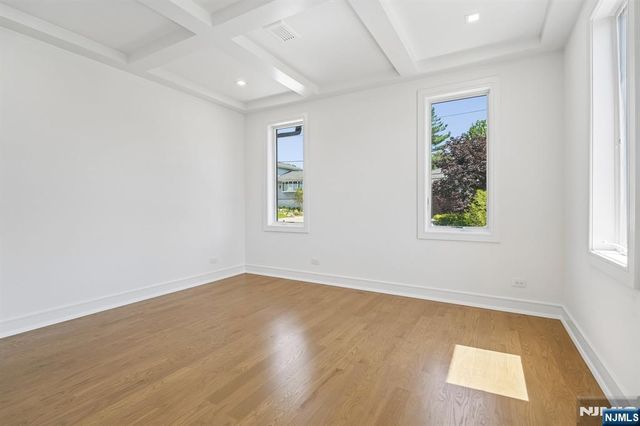 316 Bolz Street, Englewood Cliffs, NJ 07632