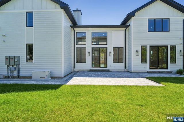 316 Bolz Street, Englewood Cliffs, NJ 07632