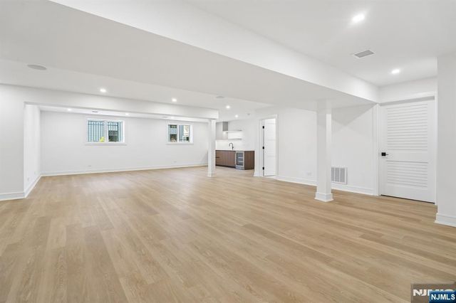 316 Bolz Street, Englewood Cliffs, NJ 07632