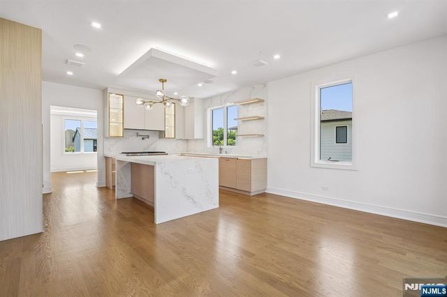 316 Bolz Street, Englewood Cliffs, NJ 07632