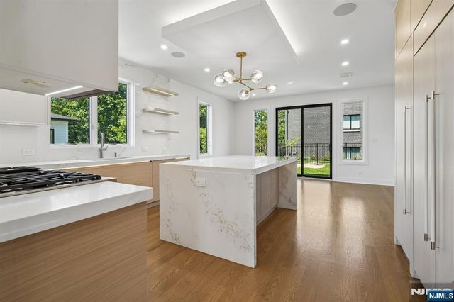 316 Bolz Street, Englewood Cliffs, NJ 07632