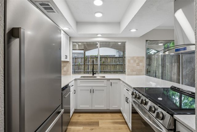 734 Sceptre Circle, Garland, TX 75043