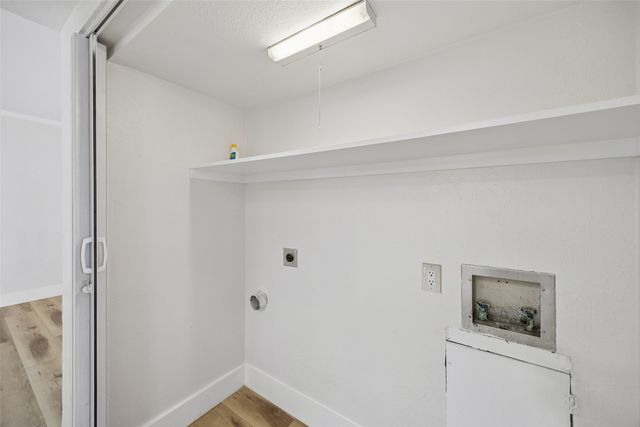 734 Sceptre Circle, Garland, TX 75043