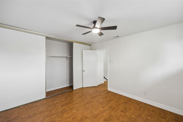 734 Sceptre Circle, Garland, TX 75043