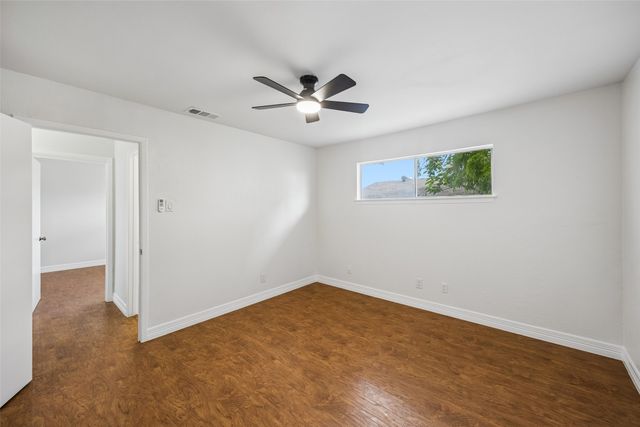 734 Sceptre Circle, Garland, TX 75043