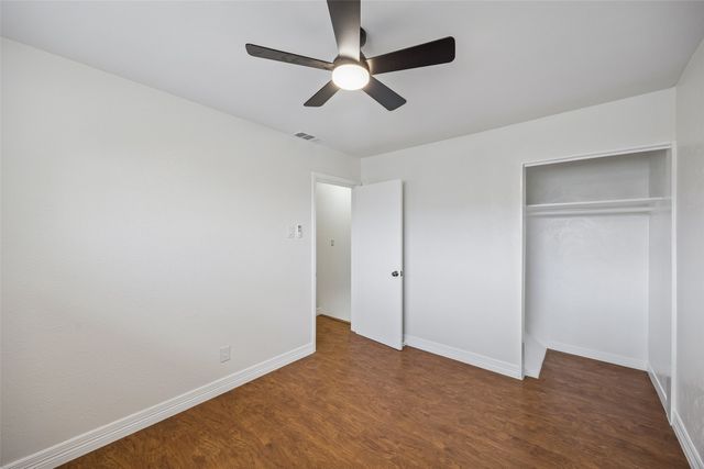 734 Sceptre Circle, Garland, TX 75043