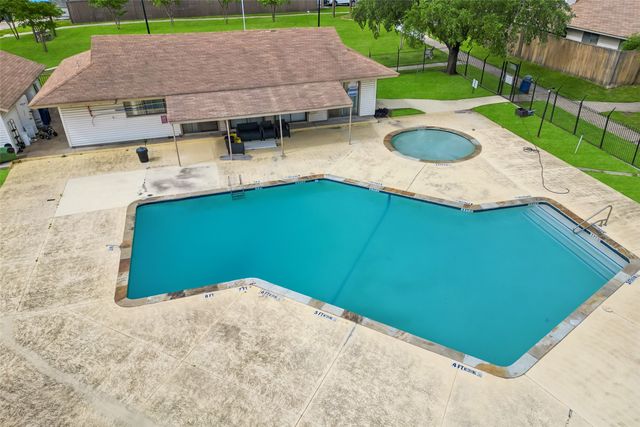 734 Sceptre Circle, Garland, TX 75043