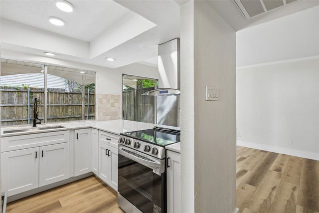 734 Sceptre Circle, Garland, TX 75043