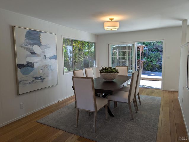 309 Oak Manor Dr, Fairfax, CA 94930