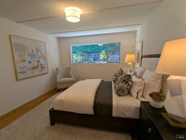 309 Oak Manor Dr, Fairfax, CA 94930