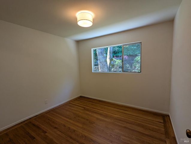 309 Oak Manor Dr, Fairfax, CA 94930