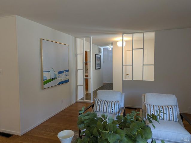 309 Oak Manor Dr, Fairfax, CA 94930