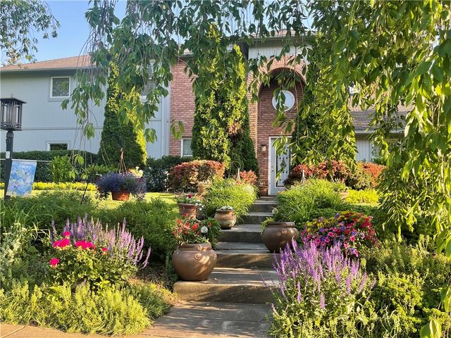 5 Brookfield Court, Springboro, OH 45066