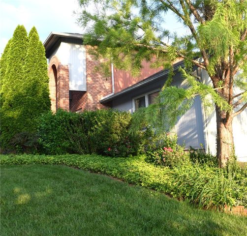 5 Brookfield Court, Springboro, OH 45066