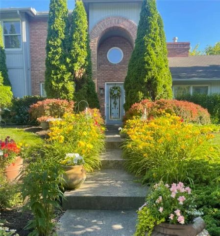 5 Brookfield Court, Springboro, OH 45066