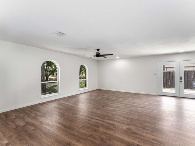 1824 Arundel Drive, Carrollton, TX 75007