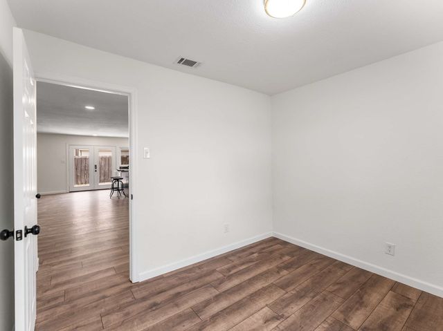 1824 Arundel Drive, Carrollton, TX 75007