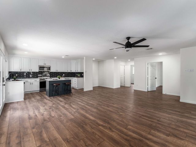 1824 Arundel Drive, Carrollton, TX 75007