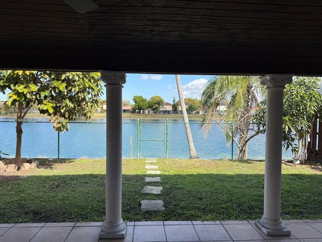 12211 SW 137th Ter, Miami, FL 33186