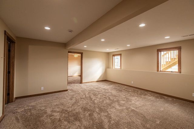 205 Pheasant RUN, Rollingstone, MN 55969