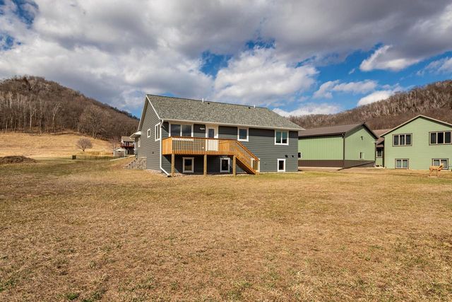 205 Pheasant RUN, Rollingstone, MN 55969