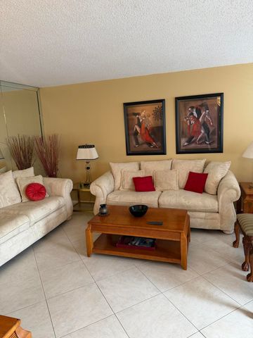 4042 Exeter C, Boca Raton, FL 33434