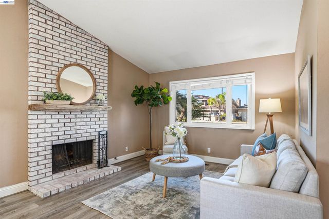 5502 Drakes Ct, Discovery Bay, CA 94505