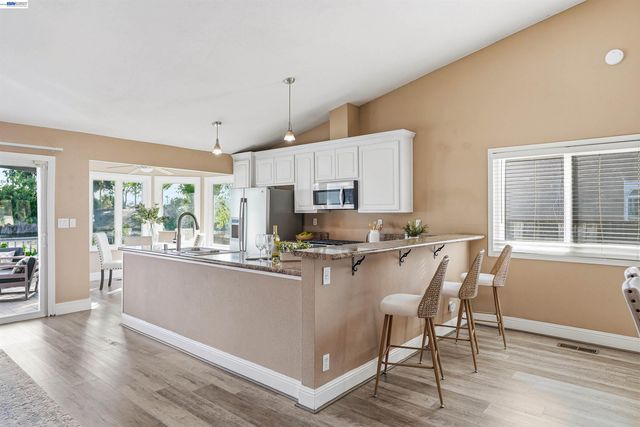 5502 Drakes Ct, Discovery Bay, CA 94505