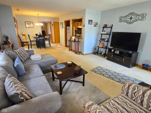 5444 Gateridge Lane, Indianapolis, IN 46237