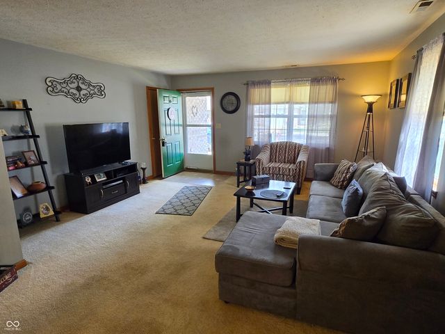 5444 Gateridge Lane, Indianapolis, IN 46237