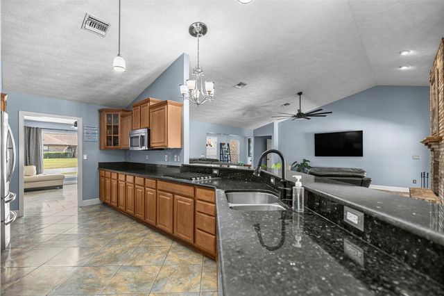 2611 SE 27 STREET, Ocala, FL 34471