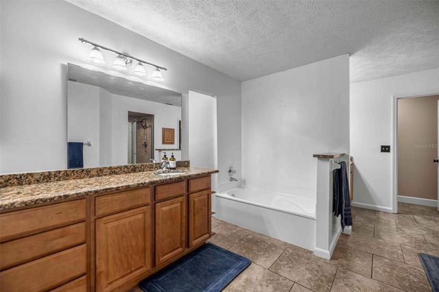 2611 SE 27 STREET, Ocala, FL 34471