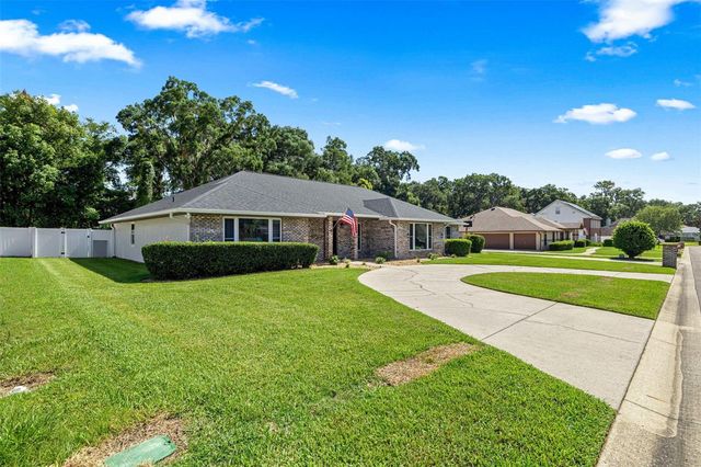 2611 SE 27 STREET, Ocala, FL 34471