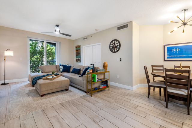 255 NE 3rd Avenue 2212, Delray Beach, FL 33444