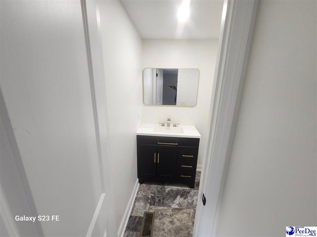 100 Wall Street, Marion, SC 29571