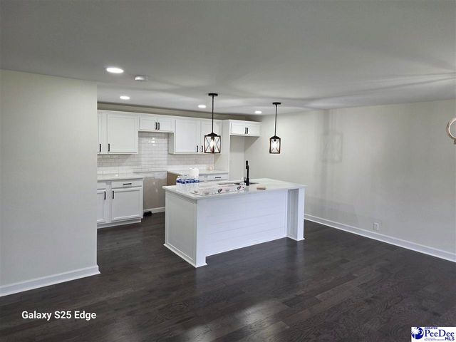 100 Wall Street, Marion, SC 29571