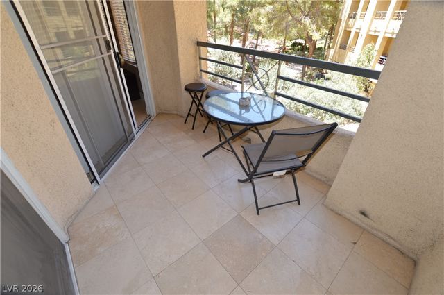 260 FLAMINGO Road 216, Las Vegas, NV 89169