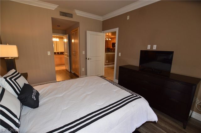 260 FLAMINGO Road 216, Las Vegas, NV 89169