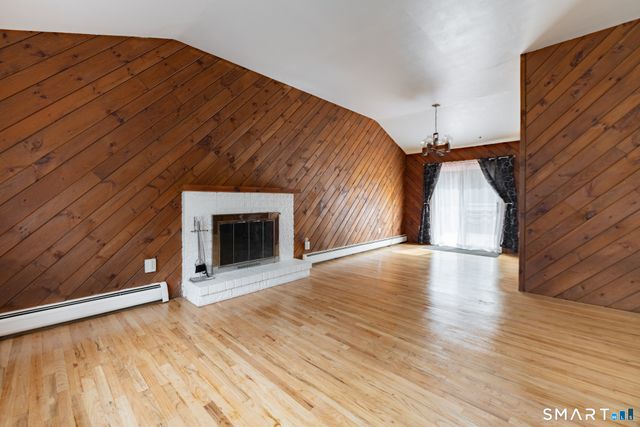 9 Howard Road, Durham, CT 06422