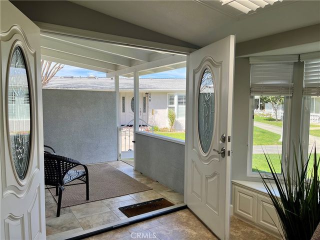 13824 Fresh Meadow Ln., M3-13G, Seal Beach, CA 90740