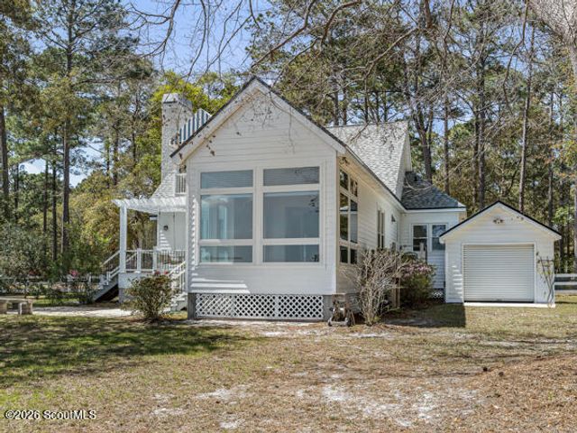 1426 Fair Hope Drive NE, Townsend, GA 31331