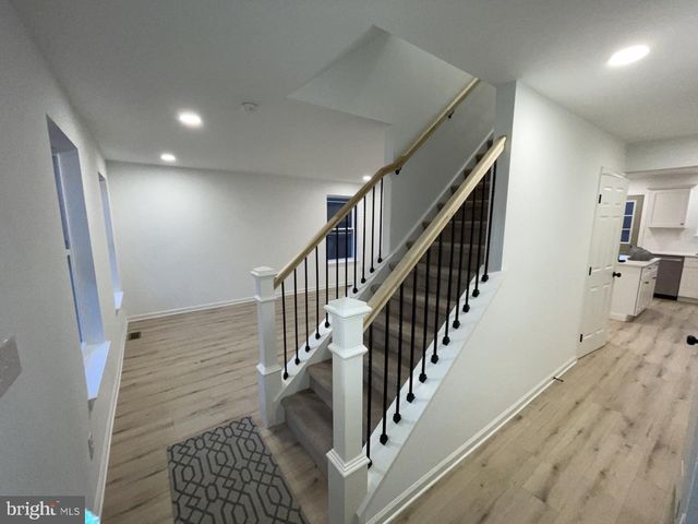 425 E STANGER AVE, Glassboro, NJ 08028