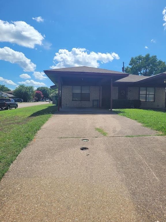 414 Amanda Lane 414, Waxahachie, TX 75165