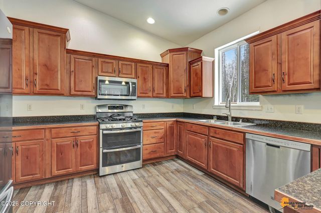 2004 N Saddle Horse Drive, Wasilla, AK 99654