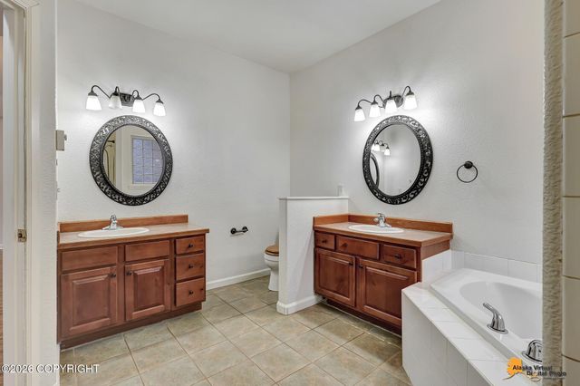 2004 N Saddle Horse Drive, Wasilla, AK 99654