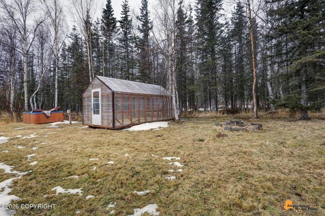 2004 N Saddle Horse Drive, Wasilla, AK 99654
