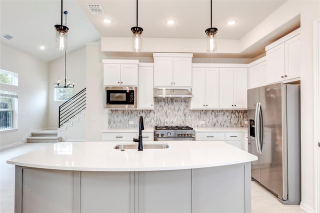 2008 Kit CIR, Austin, TX 78758