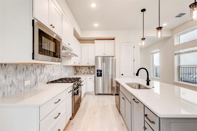 2008 Kit CIR, Austin, TX 78758